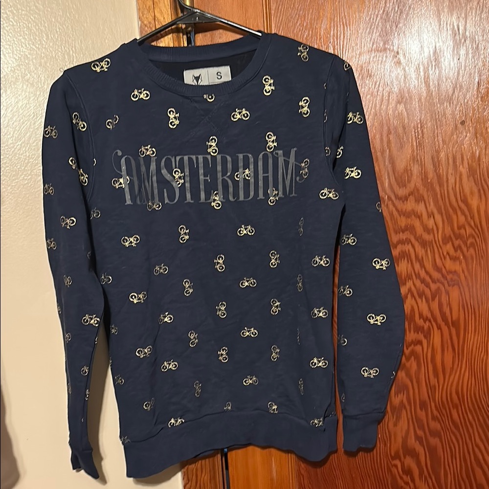 Fox Blue Crewneck Sweater with Playful Pattern